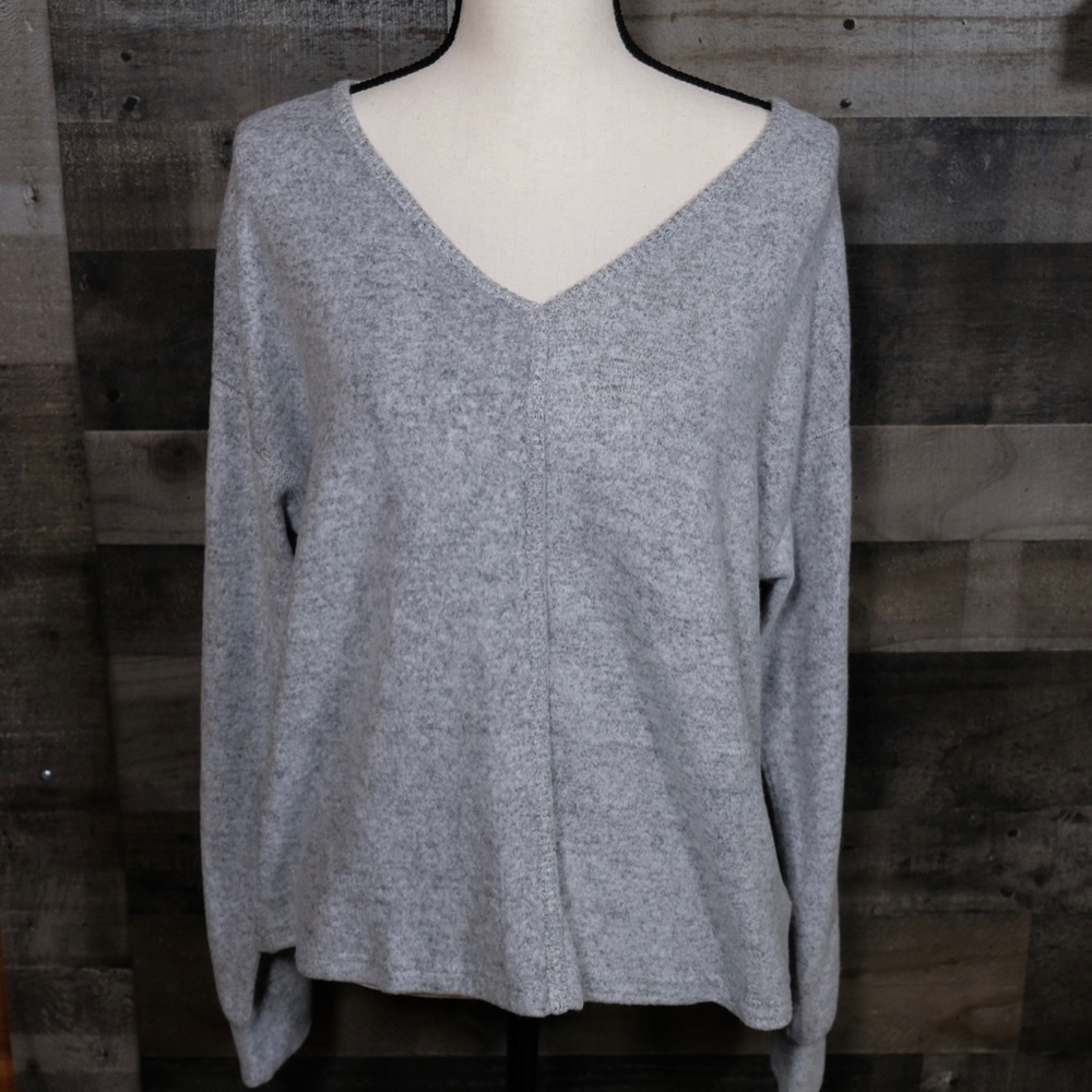 NWT Paper Crane V Neck Sweater~Heather Grey~Sz Med